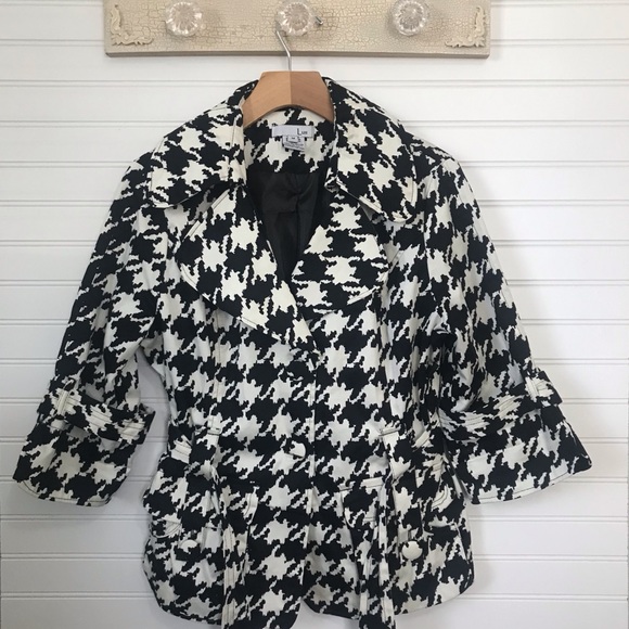 Anthropologie Jackets & Blazers - Anthropologie LUII black and white casual Jacket.